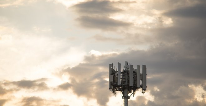 Una torre de antenas de móviles. Imagen: PeterBjorndal | PIXABAY