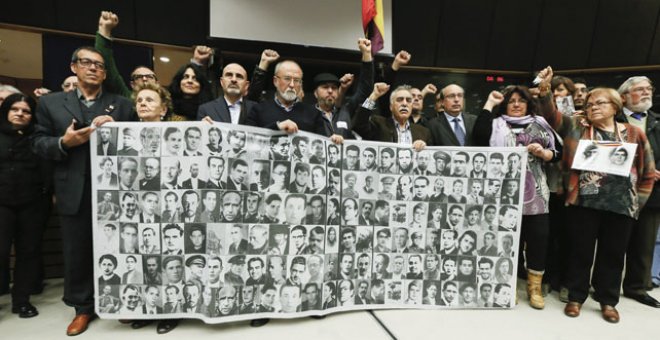 Viaje a Bruselas de asociaciones memorialistas de Andalucía. Fuente: Asociación Granadina Verdad Justicia Verdad y Reparación.