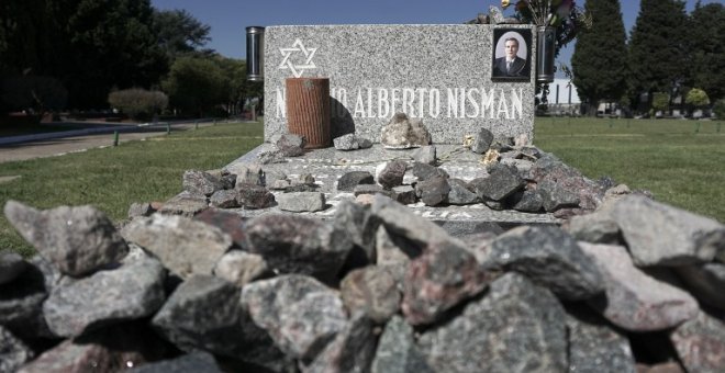 La tumba de Alberto Nisman en el Cementerio Israelita de La Tablada en Buenos Aires. - AFP