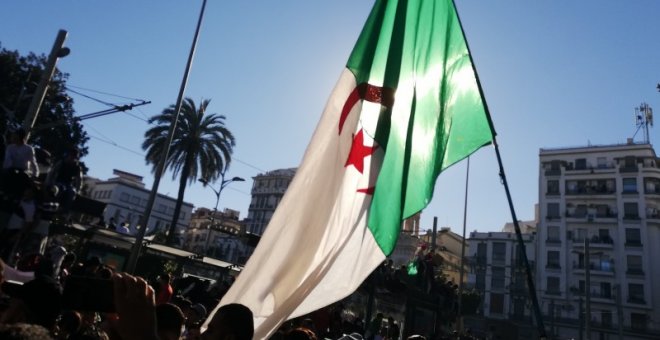 Manifestación contra Buteflika en la Plaza 1 de noviembre de Orán, Argelia. /J. S. J.