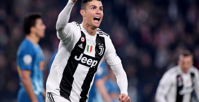Cristiano Ronaldo celebra uno de sus goles en la vuelta de los octavos de final de la Champions contra el Atlético. /REUTERS