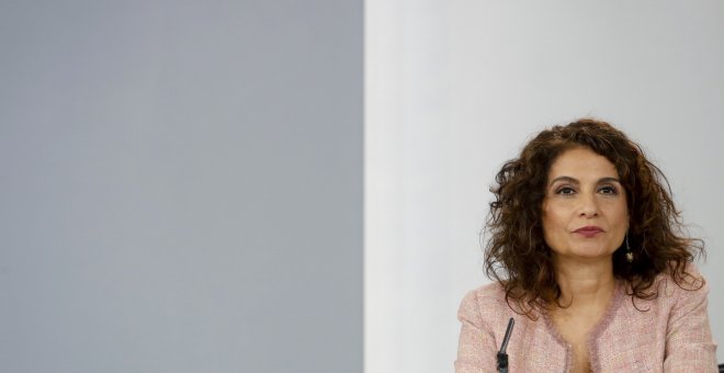 La ministra de Hacienda, María Jesús Montero, durante la rueda de prensa posterior al Consejo de Ministros. EFE/Ballesteros