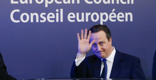 David Cameron en una foto tomada en enero de 2016 en una cumbre de la Unión Europea, cuando aún era primer ministro. (REUTERS)
