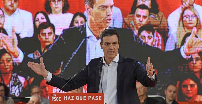 Pedro Sánchez ha llamado "los tres temores" a los líderes de PP, Cs y Vox. / EFE