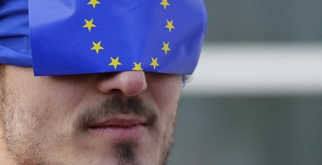 Más protección para los denunciantes y alertadores en la UE. REUTERS