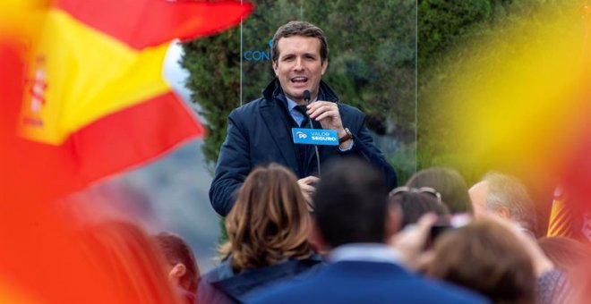 El presidente del PP y candidato a la Presidencia del Gobierno, Pablo Casado, durante su participación en un acto público celebrado este domingo en Toledo. EFE/Ismael Herrero