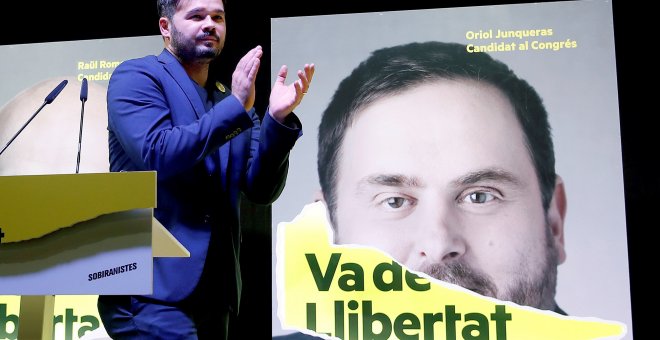 El candidato de ERC al Congreso Gabriel Rufián celebra la victoria de su partido en Catalunya tras las elecciones generales del 28-A. EFE/Alberto Estévez