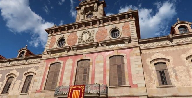 Imagen de archivo de la fachada del Parlament de Catalunya. EUROPS PRESS