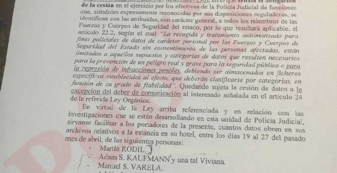En mayo de 2016, el comisario José Villarejo llevó hasta la 'brigada política' que dirigía el número dos de la Policía, Eugenio Pino, a varios ex chavistas buscados por EEUU y contra los que ahora se querellan los diputados de la Asamblea Nacional,para qu