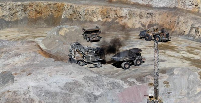 Trabajos en una mina de oro propiedad de Barrick Gold en la provincia de San Juan. (REUTERS)