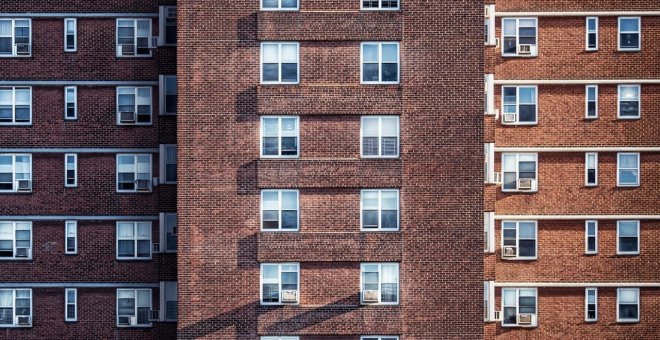 La celebración en abril de la Semana Santa ha afectado a la actividad del mercado inmobiliario. E.P.