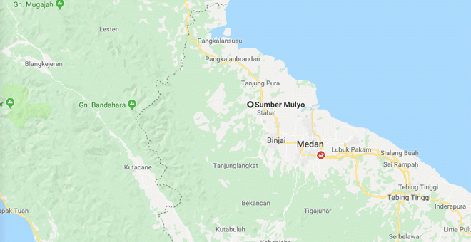 La fábrica incendidada está en Sumber Mulyo en la provincia indonesia de Sumatra del Norte. / GOOGLE MAPS