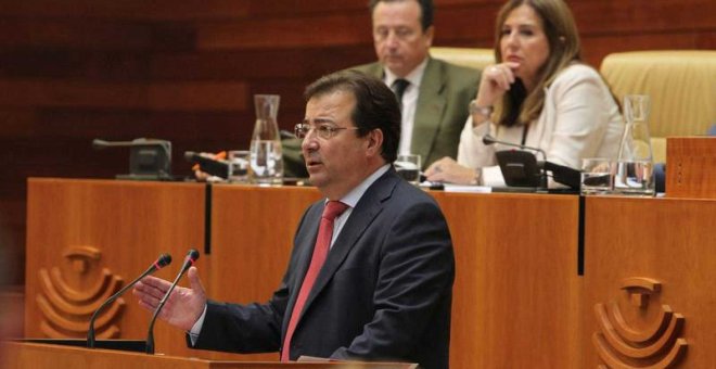 Guillermo Fernández Vara, pronuncia su discurso de investidura | EFE