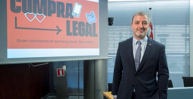 El primer teniente de alcalde del Ayuntamiento de Barcelona, Jaume Collboni, durante la presentación de una nueva campaña municipal para fomentar las compras en los comercios tradicionales y de proximidad de Barcelona y luchar así contra el 'top manta'. (