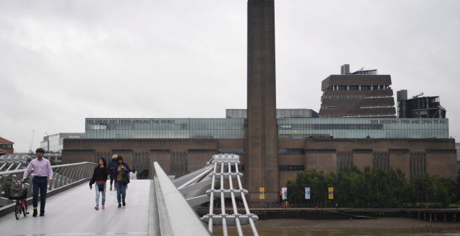 Vista del museo Tate Modern, a orillas del Támesis, en Southwark, Londres. EFE / EPA / NEIL HALL