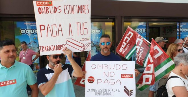 Protesta de los trabajadores de Ombuds en Huelva. CCOO