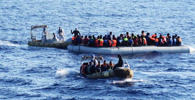 Operación de rescate a migrantes en el mar Mediterráneo | EFE