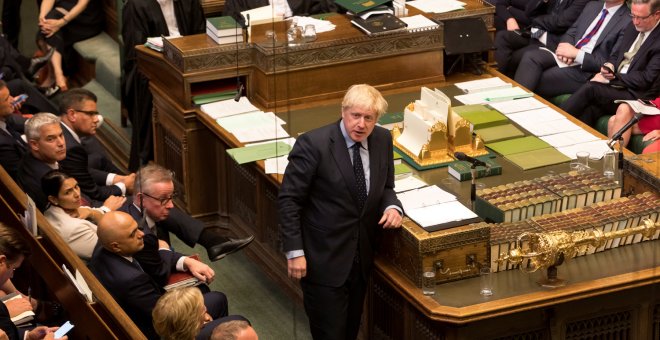 El primer ministro británico, Boris Johnson, durante su alocución en la Cámara de los Comunes. /REUTERS