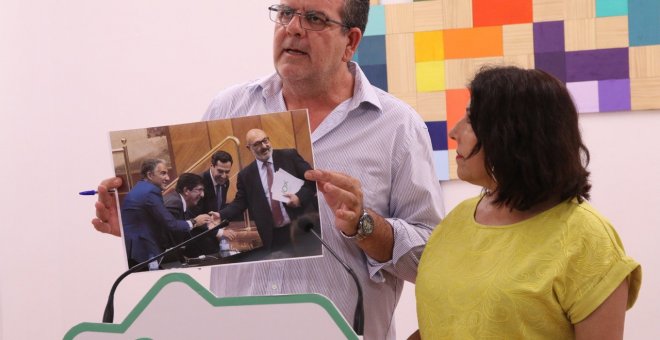 Los diputados de Adelante Andalucía, Nacho Molina y Mari García