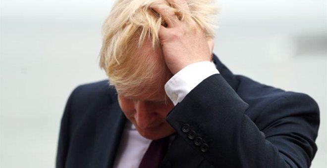 25/08/2019.- El primer ministro británico Boris Johnson durante una entrevista. EFE/EPA/Neil Hall