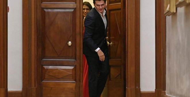 Albert Rivera, a su salida de la reunión con Pablo Casado. (FERNANDO VILLAR | EFE)