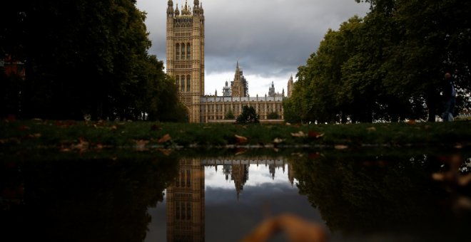 24-09-2019.- Vista general de las casas del Parlamento británico. REUTERS/Henry Nicholls