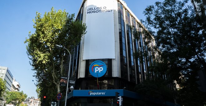 Mensaje de precampaña del PP en la sede de Génova 13. Fuente: PP/David Mudarra.