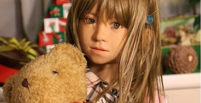 Imagen de una muñeca sexual con rasgos infantiles