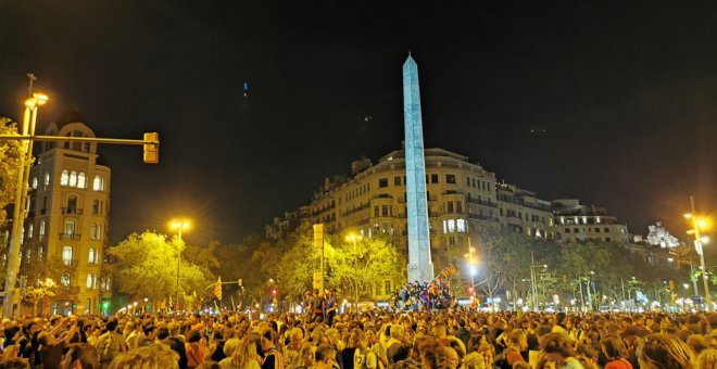 Més de 10.000 persones han participat en la convocatòria dels CDR als Jardinets de Gràcia en la protesta contra la sentència del Suprem. QUERALT CASTILLO.