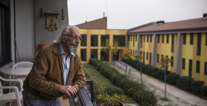 Jaime Moreno, socio fundador de la cooperativa Trabensol, un centro social de convivencia para mayores ubicado en Torremocha del Jarama, Madrid.- JAIRO VARGAS