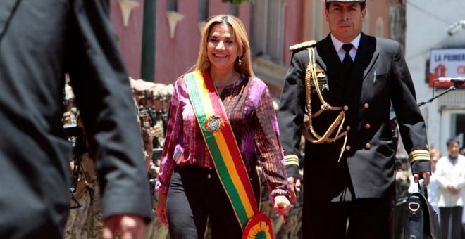 La presidenta interina de Bolivia, Jeanine Añez, en un acto en La Paz. (MANUEL CLAURE | REUTERS)