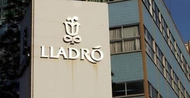 Logo de Lladró en su sede. E.P