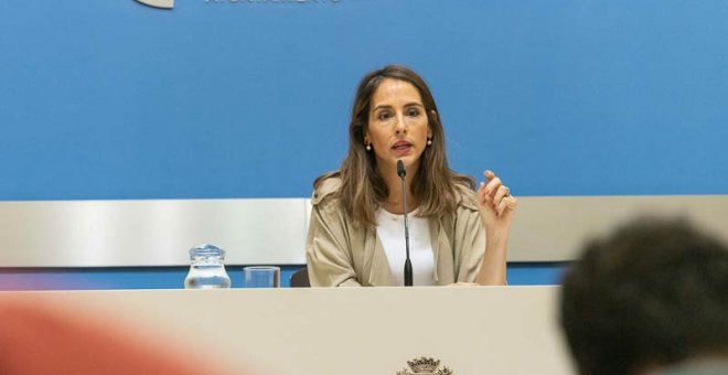La concejala conservadora María Navarro es la responsable económica del gobierno de Azcón y Fernández y su portavoz.(AYUNTAMIENTO DE ZARAGOZA)