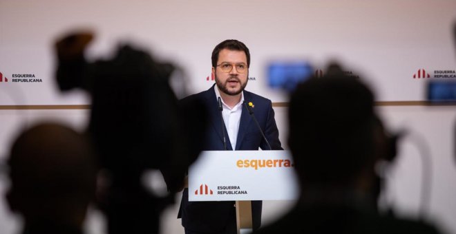 El vicepresidente de la Generalitat y coordinador nacional de ERC, Pere Aragonès, ofrece una rueda de prensa tras una reunión extraordinaria de la Ejecutiva del partido. E.P./Pau Venteo