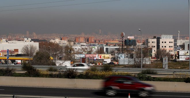 Capa de contaminación sobre la ciudad de Madrid vista desde la localidad de Getafe. - EFE