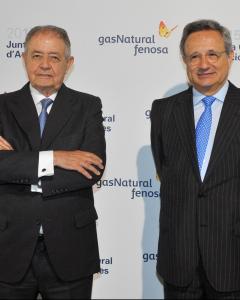 El presidente de Gas Natural Fenosa, Salvador Gabarró, y el consejero delegado, Rafael Vilaseca, antes de la Junta General de Accionistas.