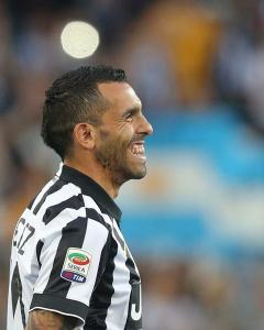 Tévez, en un partido reciente con la Juventus. MARCO BERTORELLO / AFP