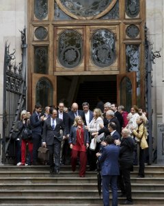 Joan Ortega a su salida del Tribunal Superior de Justicia de Catalunya./REUTERS