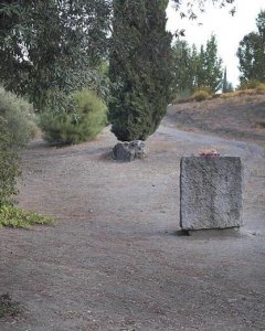 El Peñón del Colorado de Alfacar(Granada), lugar donde está su cuerpo que guarda el secreto del último descanso de Federico García Lorca/EFE