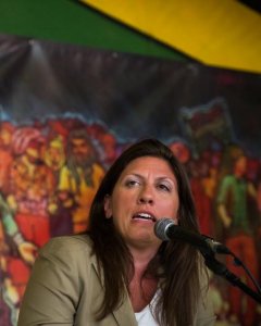 La expresidenta del Parlamento griego y fundadora del partido Course to Freedom, Zoé Konstantopoulou, en el Foro Social del Rototom Sunsplash. ROTOTOM 2016/ LUCA VALENTA