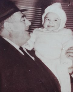Ascensión López Rodríguez, con su padre adoptivo