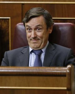 El portavoz del PP en el Congreso, Rafael Hernando, durante el pleno celebrado esta tarde en el Congreso de los Diputados. EFE/Kiko Huesca