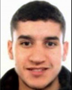 Younes Abouyaaqoub, identificado como el conductor de la furgoneta que atentó en La Rambla. EFE