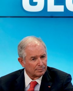 El presidente ejecutivo y cofundador del fondo de inversión Blackstone, Stephen A. Schwarzman, durante su participación en la cumbre de Davis.. REUTERS/Denis Balibouse