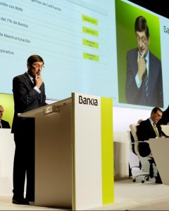 El presidente de Bankia, Jose Ignacio Goirigolzarri, durante su intervención en la junta de accionistas en Valencia. REUTERS/Heino Kalis