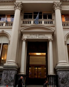 Entrada del Banco Central de la República Argentina, en Buenos Aires. REUTERS/Marcos Brindicci