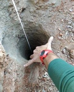 El agujero del pozo de 150 metros de profundidad en Tolatán.