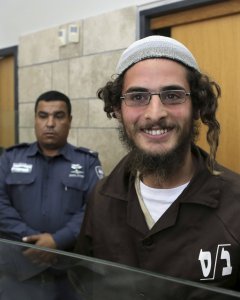 El activista de ultraderecha Meir Ettinger, en su comparecencia ante el tribunal de Nazaret, el pasado 4 de agosto. REUTERS/Ammar Awad