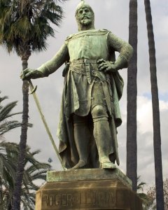 Estatua de Roger de Llúria en Barcelona.