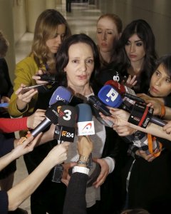 La 'número tres' de Podemos, Carolina Bescansa, durante las declaraciones que ha realizado en el Congreso. EFE/J. J. Guillén